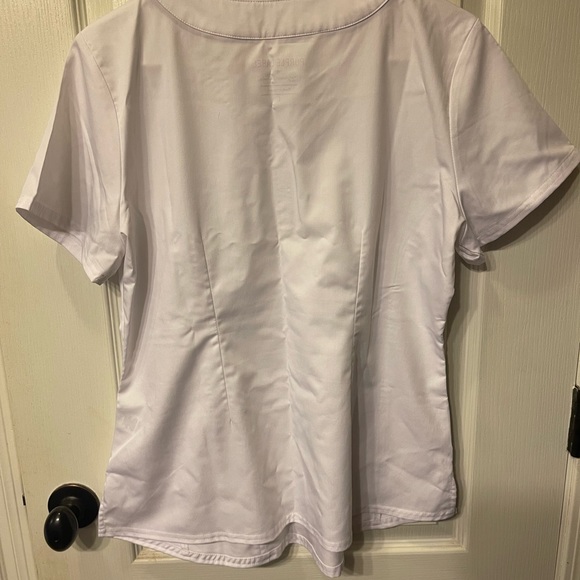 2 Purple Label Healing Hands tops - Picture 2 of 6